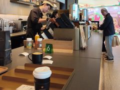 -星巴克臻选(上海合生汇1F店)