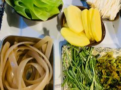 -周幺妹重庆老火锅(银泰城总店)