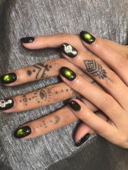 -小鸭梨影院式美甲