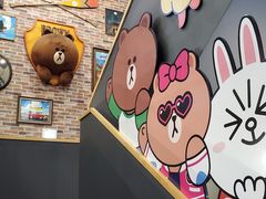 -LINE FRIENDS Garosu-gil Flagship Store
