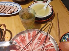 -洱火云南酸菜牛肉火锅(石景山当代商城店)