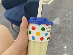 -奈雪的茶(湖滨银泰in77C区PRO店)