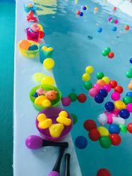 -海豚湾婴儿游泳(塘沽店)