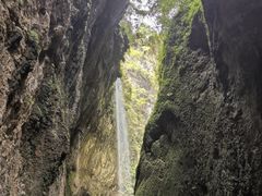 -龙水峡地缝景区