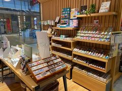 -百新书局(尚悦湾店)