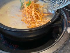 -大匠工房古船木艺术餐厅·猪肚鸡专门店(长白仙岛店)