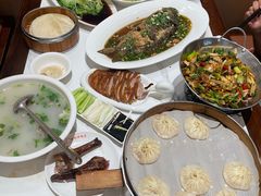 -梅利汴京烤鸭•开封豫菜地标店(东大街店)
