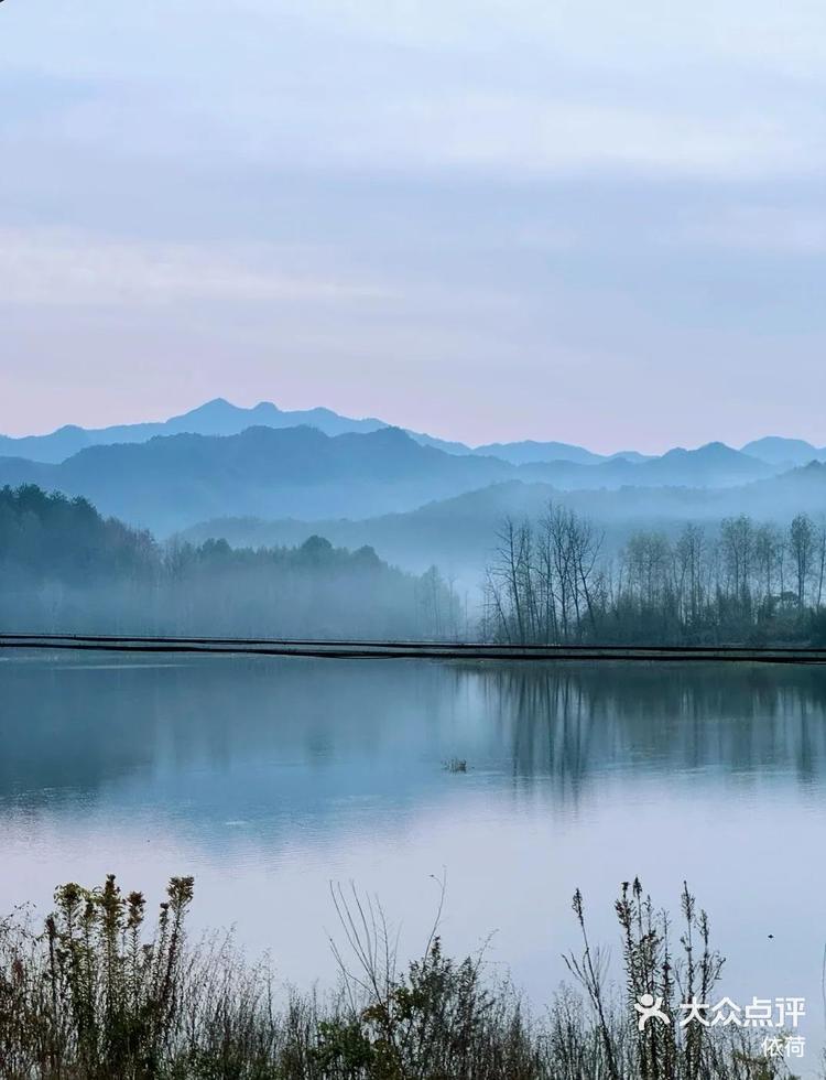 岩石岭水库图片