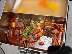 -左庭右院鲜牛肉火锅黑金店(陆家嘴中心店)