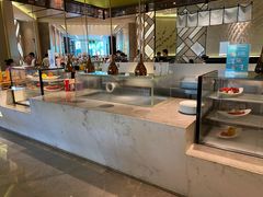-前海华侨城JW万豪酒店·都会尚膳自助餐厅·牛排海鲜酒水畅飨