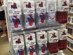 -名创优品(北京新中关购物中心地铁层店)