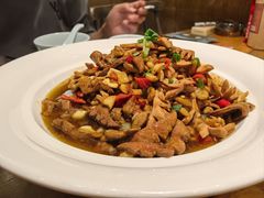 -黄泥岗·地道湖北菜(奥特莱斯店)