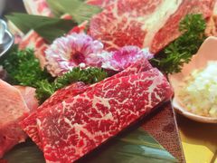 -铭牛烧肉·和牛海鲜自助(高新月牙湖店)