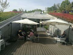 -UNI UNI(环亚凯瑟琳店)