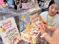 -泡泡玛特POPMART(国金街店)