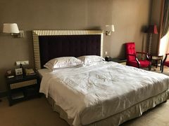 -鹤山碧桂园凤凰酒店