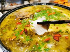 酸菜鱼-辣皇朝小龙虾(六一店)