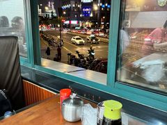 -东北四季饺子王(华山路店)