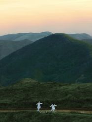 -至臻微拉婚纱摄影