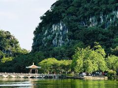 -星湖旅游景区七星岩