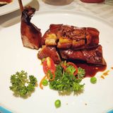 鸭皮烤得很脆，不觉得油腻
