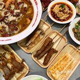 服务员端上来的时候我就没惹不住先吃了一块