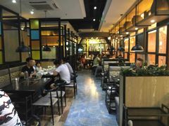 大堂-严厨老坛酸菜鱼(吴江万宝店)