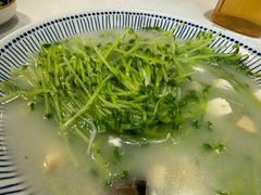 上汤浸豆苗-你鲟欢·香茅柠檬鱼(金沙店)