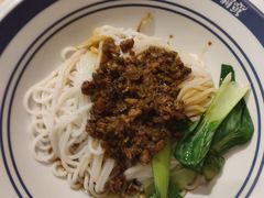 外婆菜肉沫拌粉-霸蛮湖南菜·牛肉粉(荣京西街店)