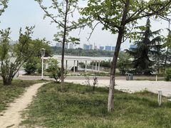 -灞河西岸滨河公园