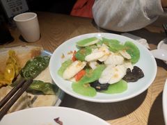 -宽鲜锅贴家常菜(永旺东部购物中心香港中路店)