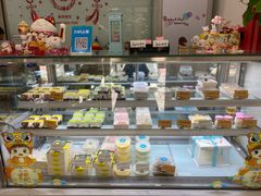 面包甜点陈列柜-六伴夏烘焙蛋糕·低糖动物奶油