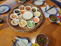 -包整·丝娃娃(一览甲秀楼风景店)