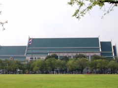 -皇家田广场(อนุสาวรีย์ทหารอาสา)