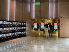 等候区-SFC上影影城(港汇永华IMAX激光店)