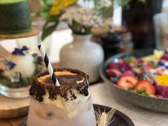 -FLOVIE FLORIST CAFE