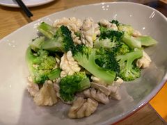 西蓝花拌桃仁-赤宴·川菜(玉林店)