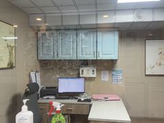 -半岛宠物医院24小时·内窥镜·牙科·碎石中心(府城大道店)