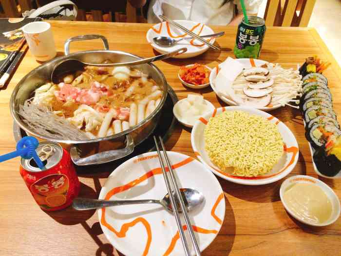 泰一格年糕火锅-"逛的时候看到泰一格,想到李光洙就进去了.