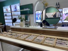 -无界眼镜MaxLess(南翔印象城店)