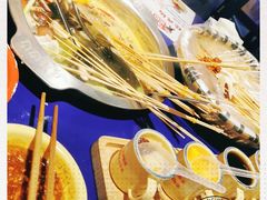 -马路边边串串香(苗栗路店)