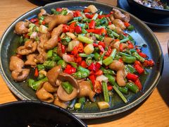 生爆肥肠-胡马八破·川菜小馆(高新万达店)