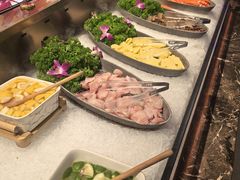 -黑金·寻焰自助百汇·烤肉·火锅(中街店)