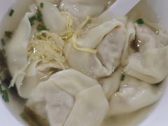 -笑来喜馄饨小笼工坊(通扬路店)