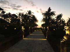 -巴厘岛洲际酒店池畔餐厅(InterContinental Bali Resort)