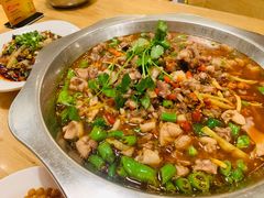 鸿鹤鲜锅兔-兔行天下-鸿鹤鲜锅兔(中海国际店)