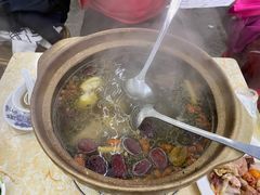 -广味炭炉鸡煲(宝业路分店)