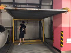 -环球港-停车场