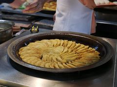 -老新隆牛肉锅贴(新街口店)