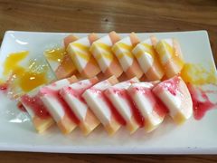 鲜奶木瓜冻-地方名吃海鲜大馅蒸饺(北戴河店)